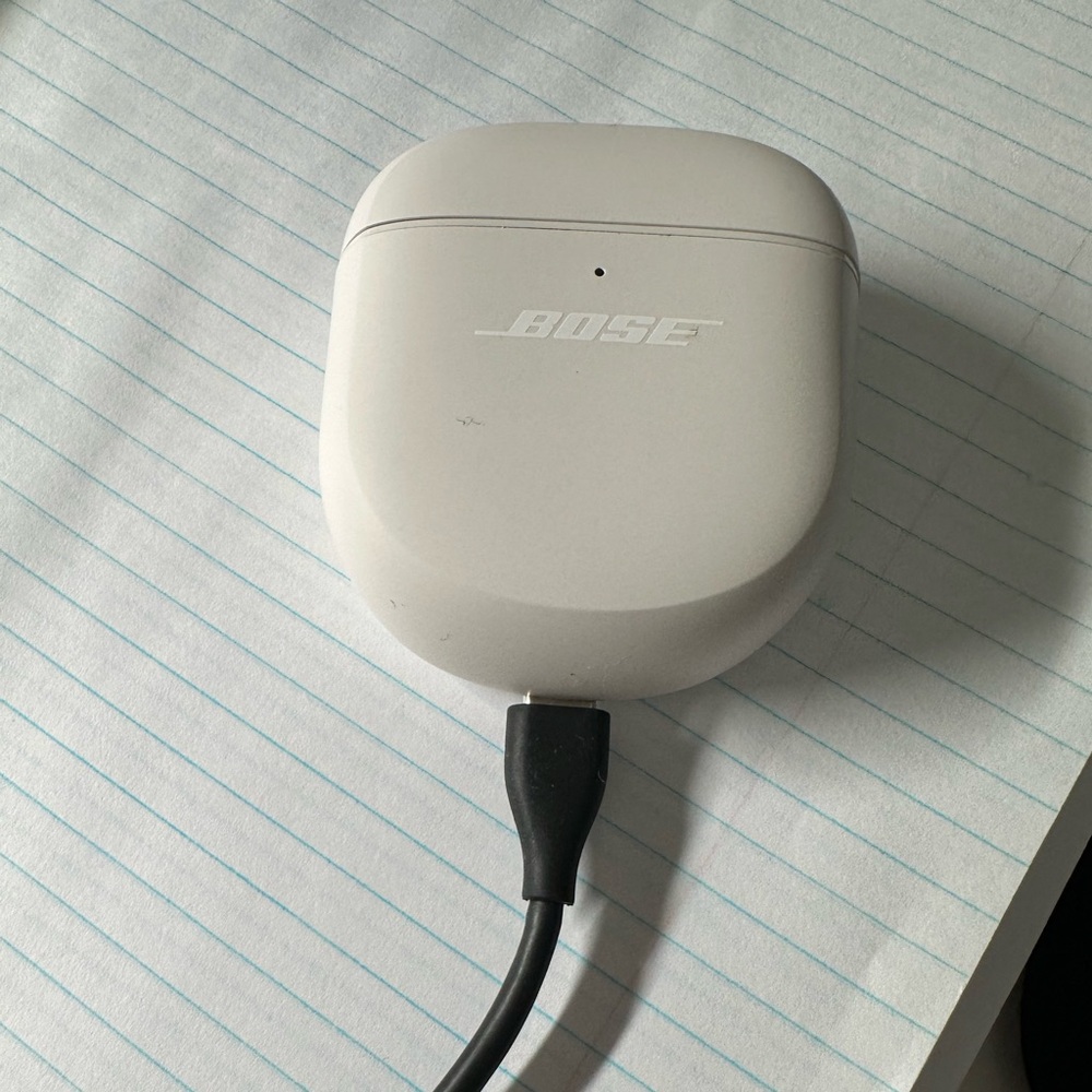 Bose headset earbuds only used once on travel